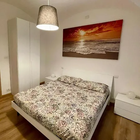 Apartament The First Luccoli Garibaldi Rolli