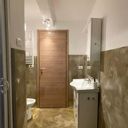 The First Luccoli Garibaldi Rolli Apartament Genua