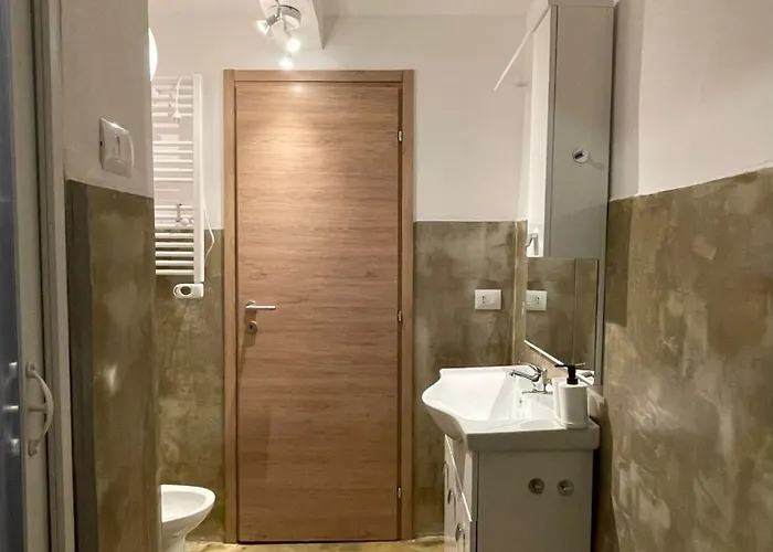 The First Luccoli Garibaldi Rolli شقة جنوة