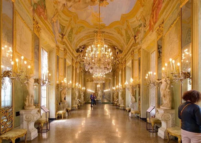 The First Luccoli Garibaldi Rolli شقة جنوة