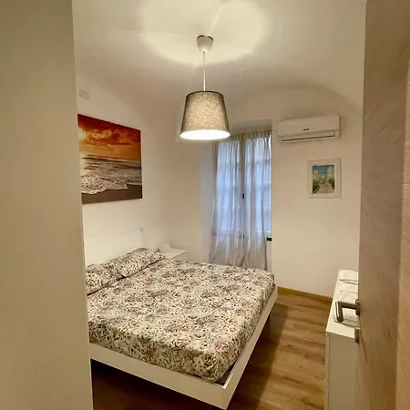Apartman The First Luccoli Garibaldi Rolli *