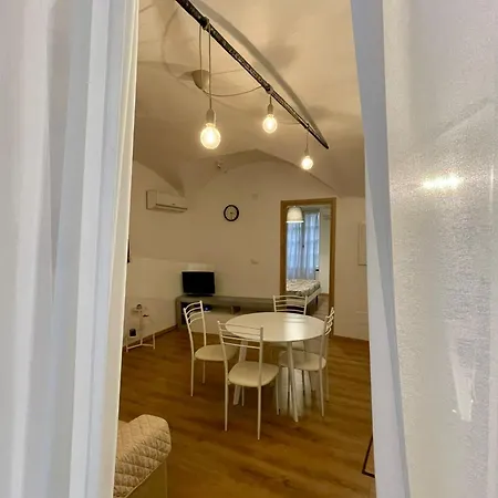 Apartman The First Luccoli Garibaldi Rolli *
